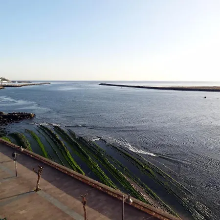 Txingudi By Basquelidays Apartman *