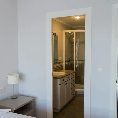 Txingudi By Basquelidays Apartman *