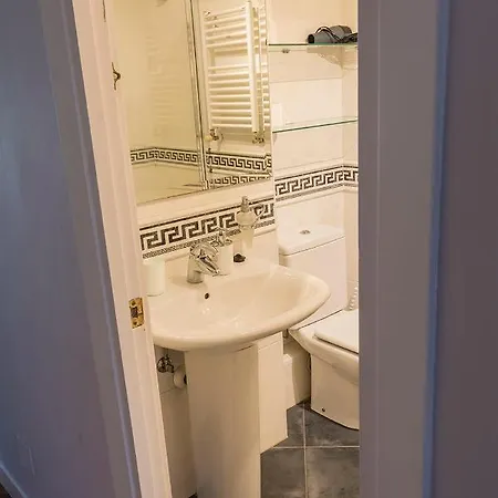 Txingudi By Basquelidays Apartman *